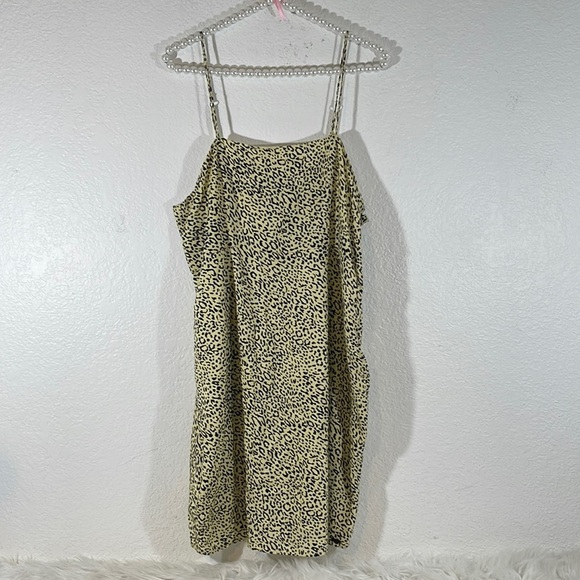 Volcom Women’s Cheetah Print Dress Size Large - Picture 3 of 12
